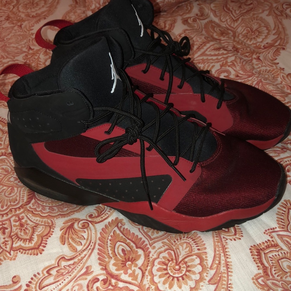 Jordan lift off red and black